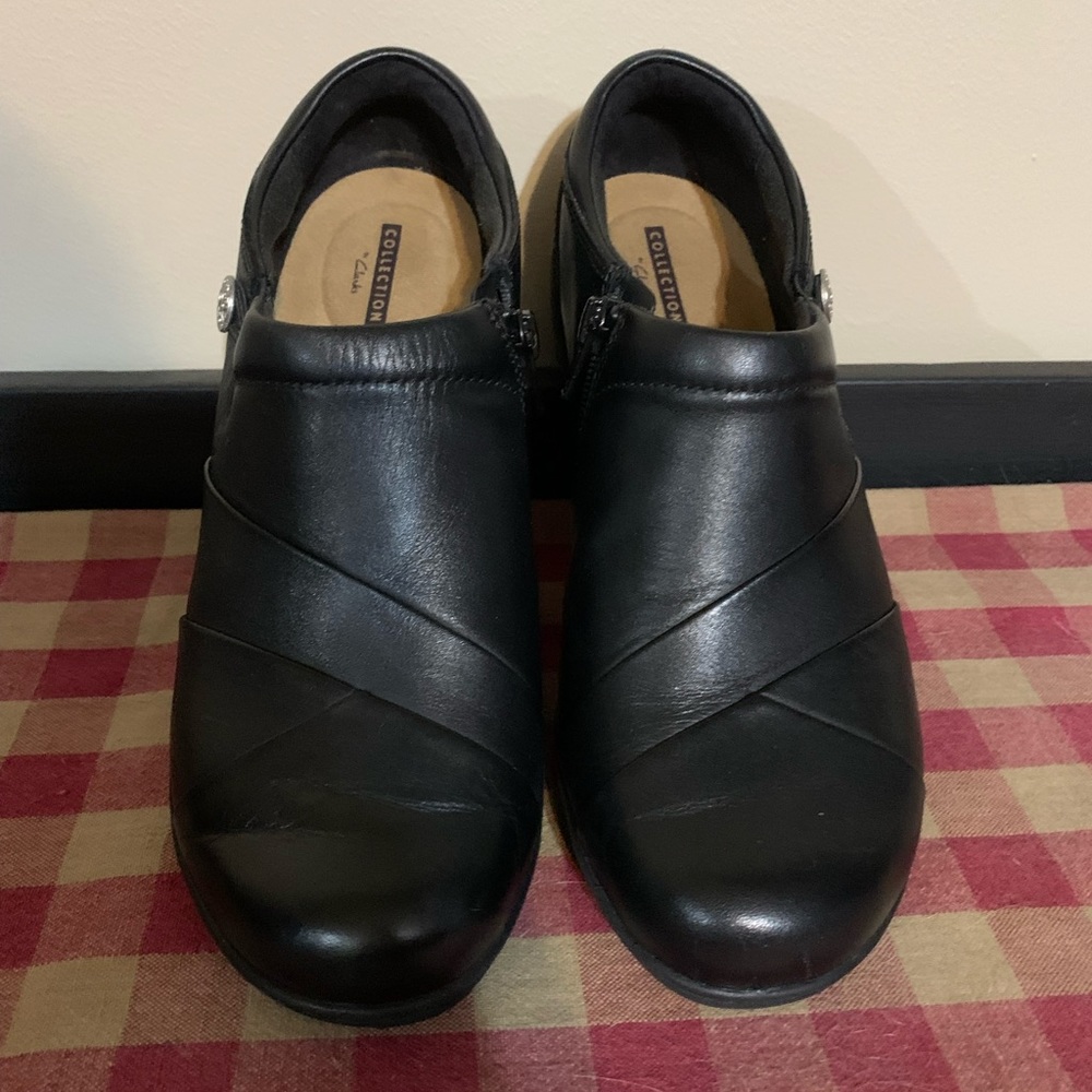 Women’s Clark size 8